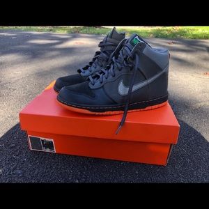 NIKE SWOOSH orange, grey and black sneakers